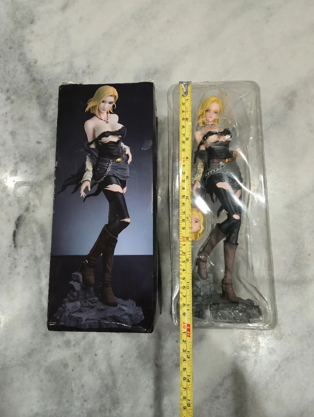 Dragon Ball Android 18 Figure With 2 Face Parts Dragon Ball 12' (Damaged Box)